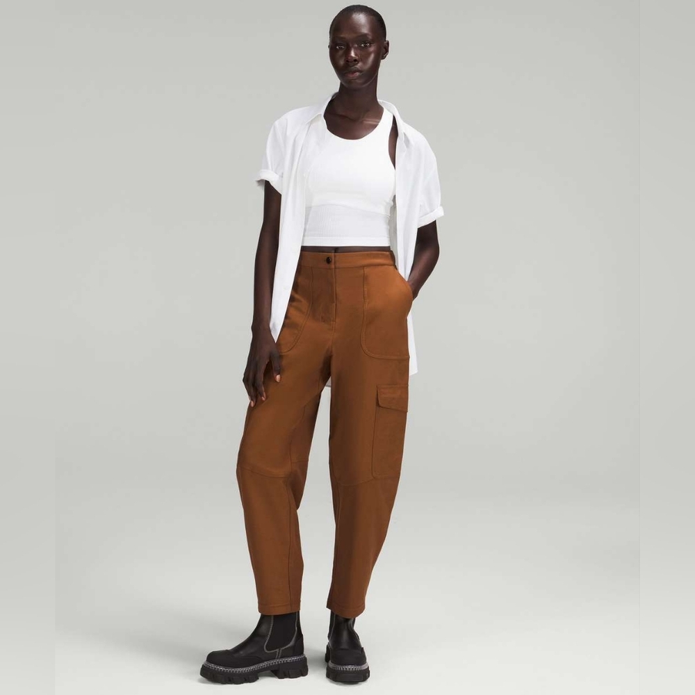 Lululemon Light Utilitech Cargo Pocket High-Rise Pant Roasted Brown 28